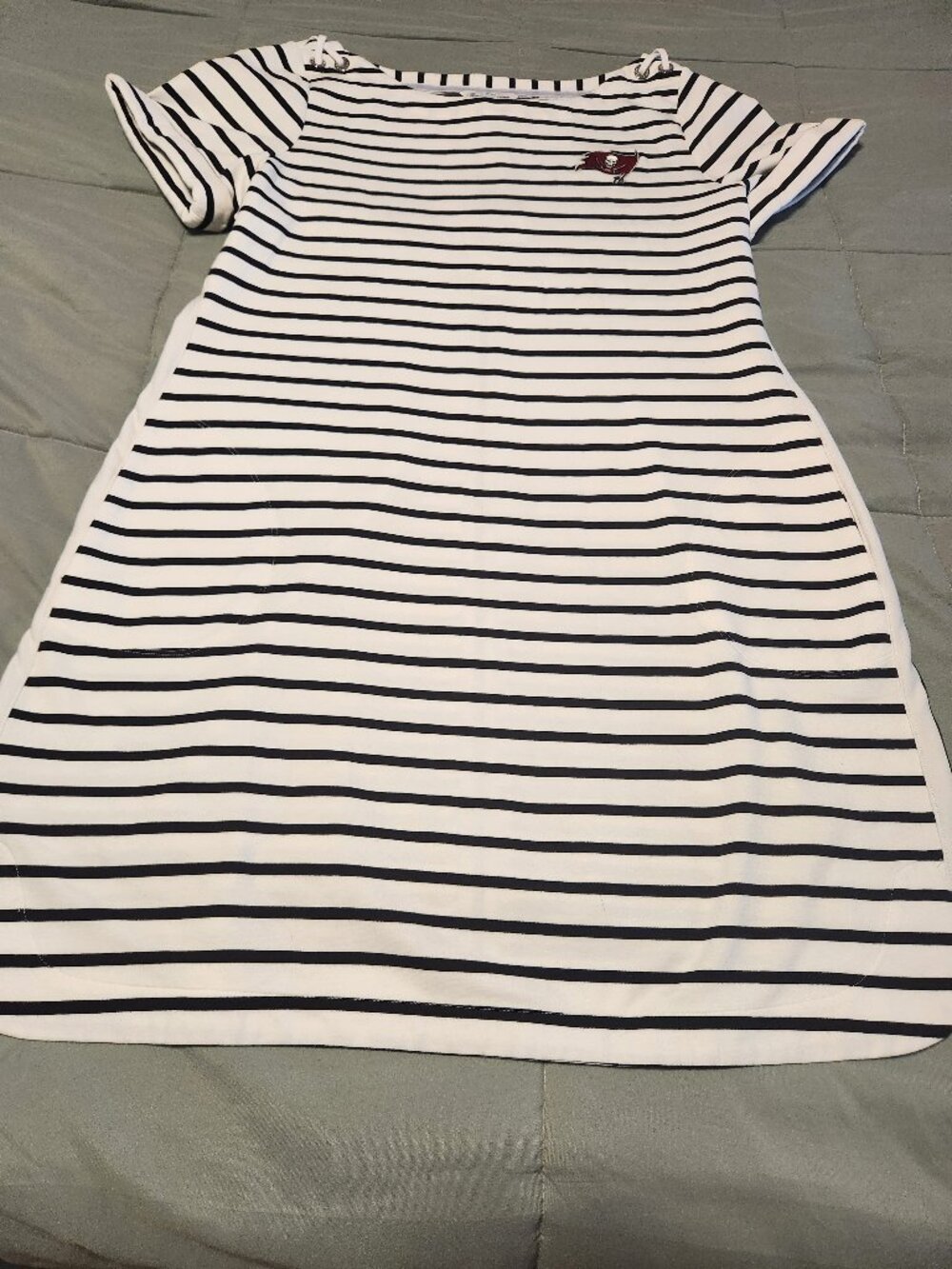 Women's Tommy Bahama White Tampa Bay Buccaneers Tri-Blend Jovanna Striped Dress
